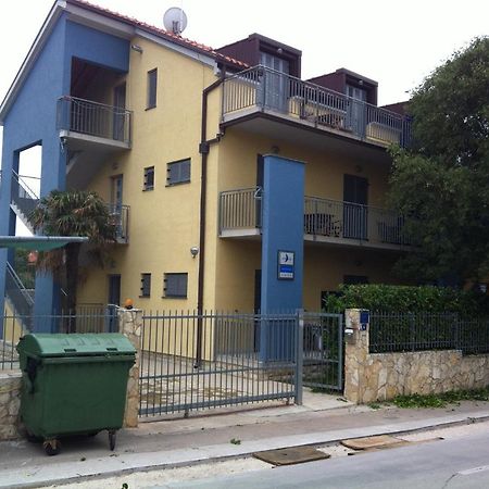 Apartments Villa Adriatica Біоград-на-Мору Екстер'єр фото