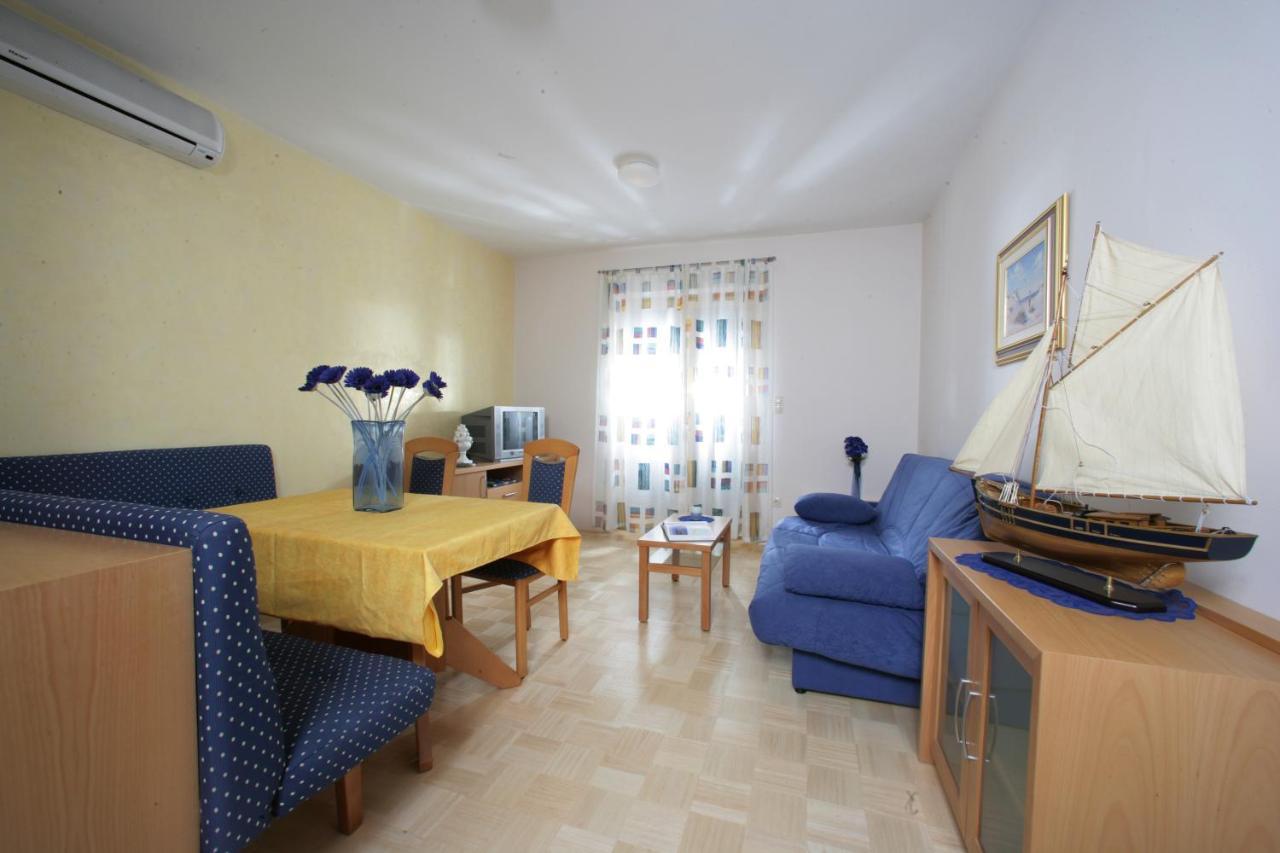 Apartments Villa Adriatica Біоград-на-Мору Екстер'єр фото