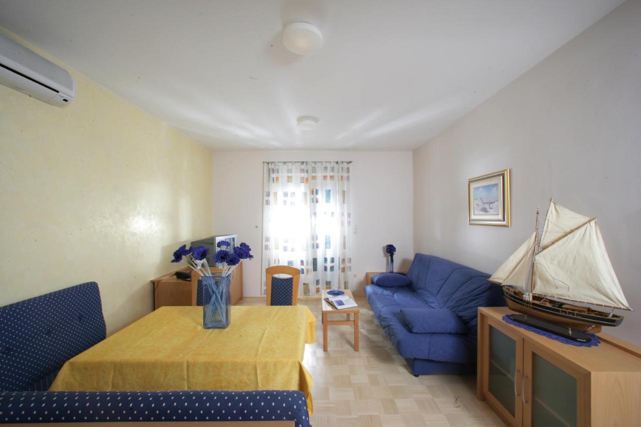Apartments Villa Adriatica Біоград-на-Мору Екстер'єр фото